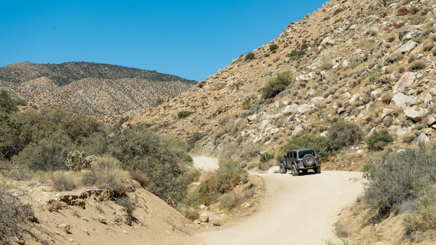 2N02 Burns Canyon California Offroad Trail